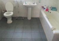 Bathroom 2 of property in Vereeniging