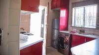 Kitchen - 9 square meters of property in Dobsonville