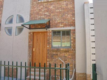 2 Bedroom Simplex for Sale For Sale in Boksburg - Home Sell - MR35298