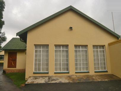 4 Bedroom House for Sale For Sale in Weltevreden Park - Private Sale - MR35331