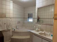 Bathroom 3+ of property in Fichardt Park
