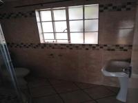 Bathroom 2 of property in Terenure