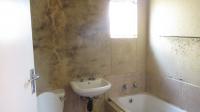 Bathroom 1 - 4 square meters of property in Zandspruit
