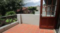 Balcony - 10 square meters of property in Verwoerdpark