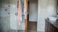 Bathroom 1 - 12 square meters of property in Homelake