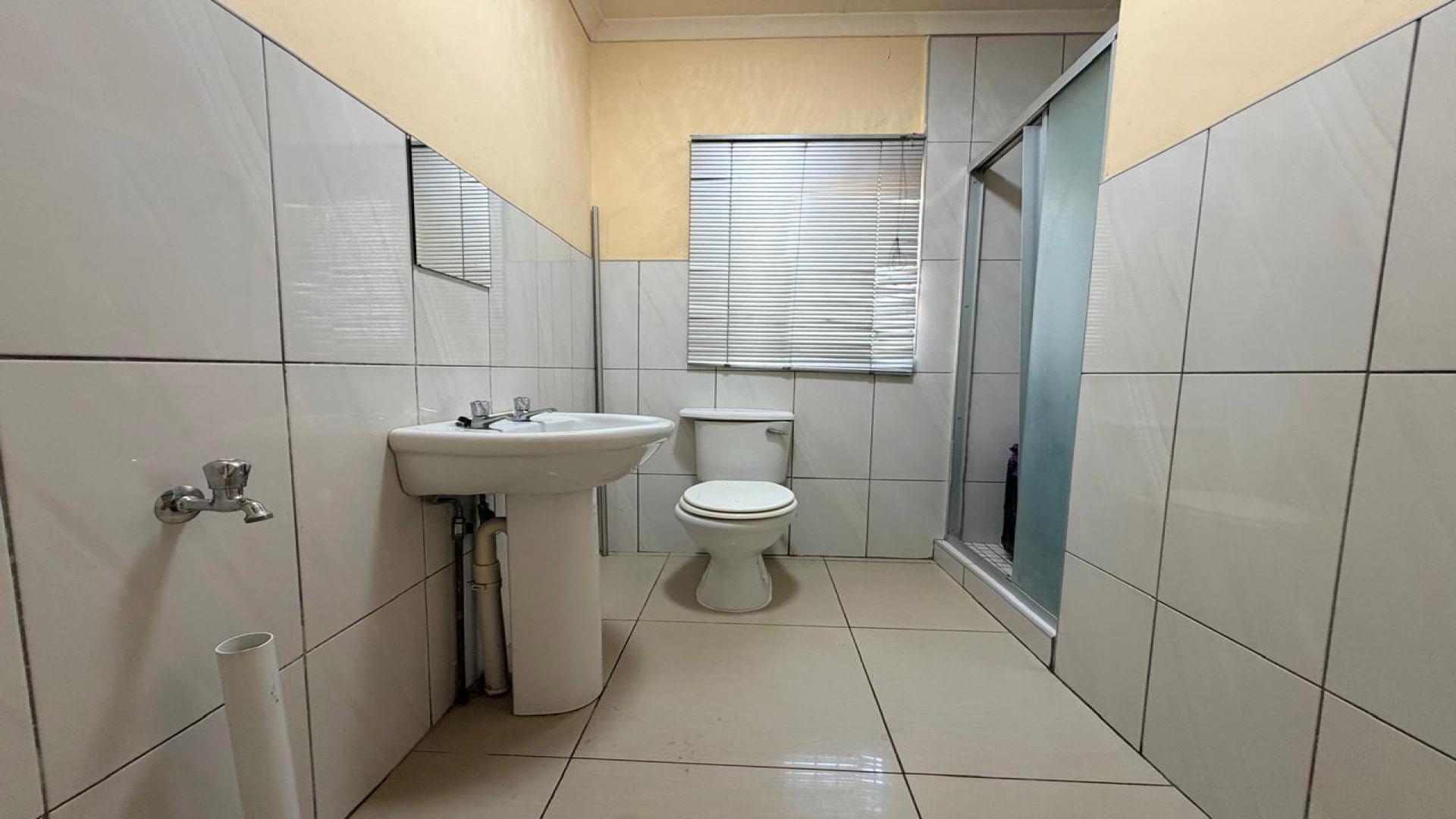 Bathroom 1 of property in Kimberley