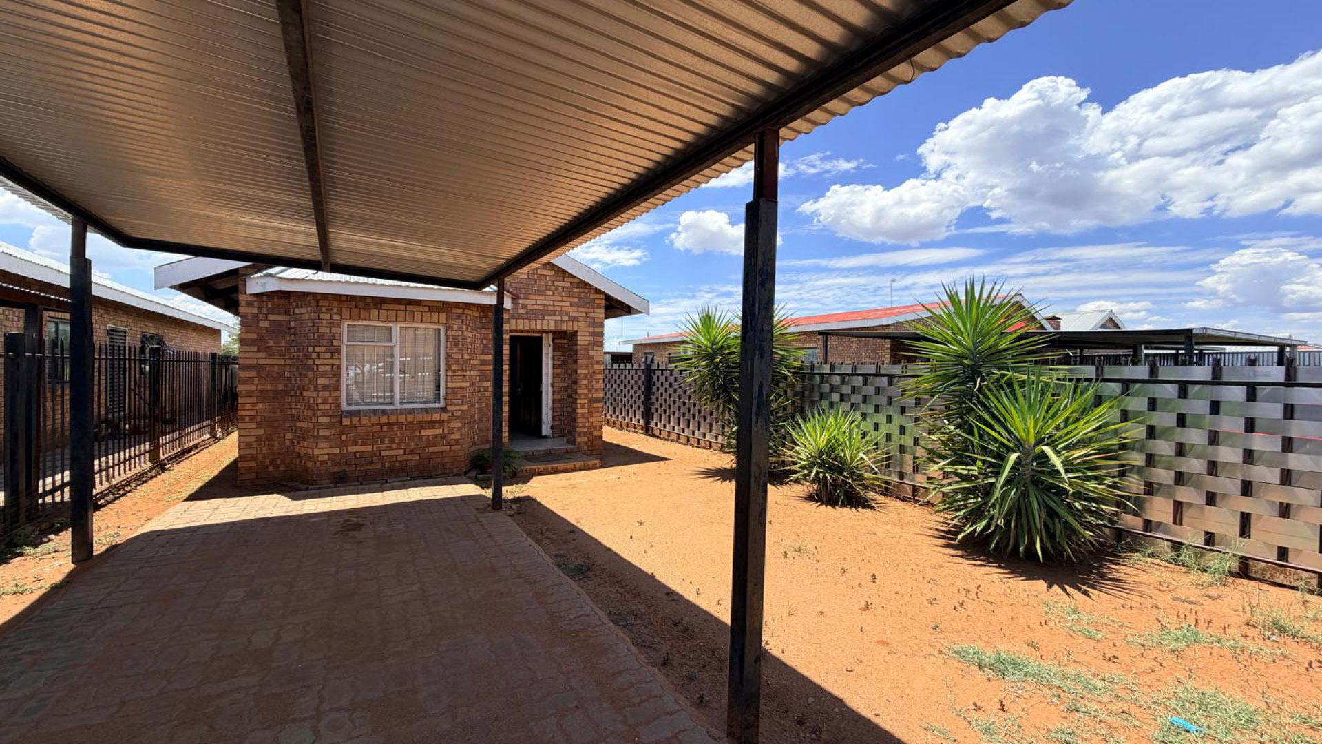 Carport  of property in Kimberley