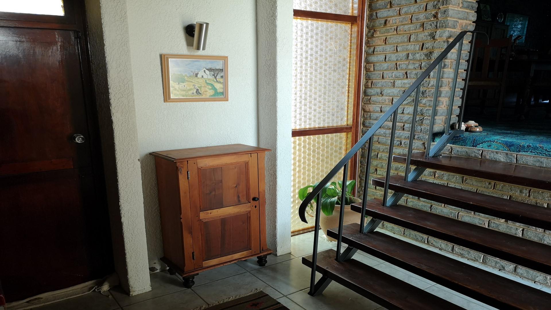 Spaces - 33 square meters of property in Flora Park AH