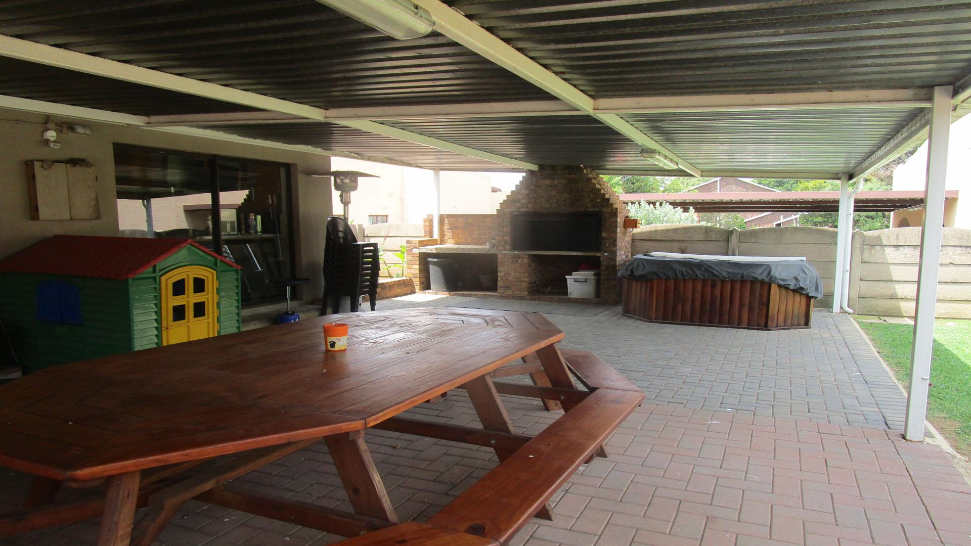 Patio - 36 square meters of property in Pomona