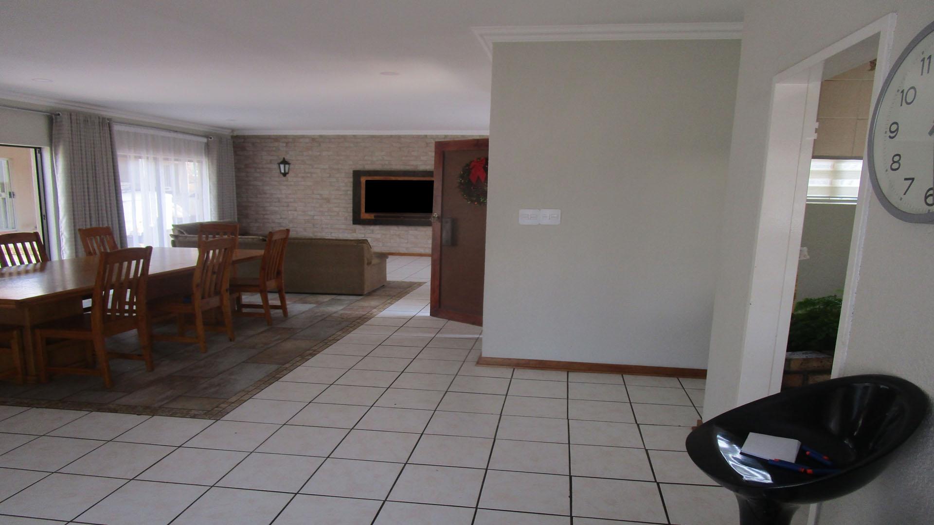 Dining Room - 34 square meters of property in Pomona