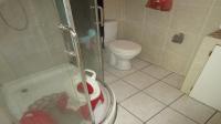 Main Bathroom - 6 square meters of property in Pomona