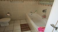 Bathroom 1 - 16 square meters of property in Pomona