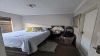 Bed Room 1 of property in Honey Park