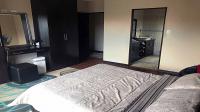 Main Bedroom - 25 square meters of property in Rua Vista