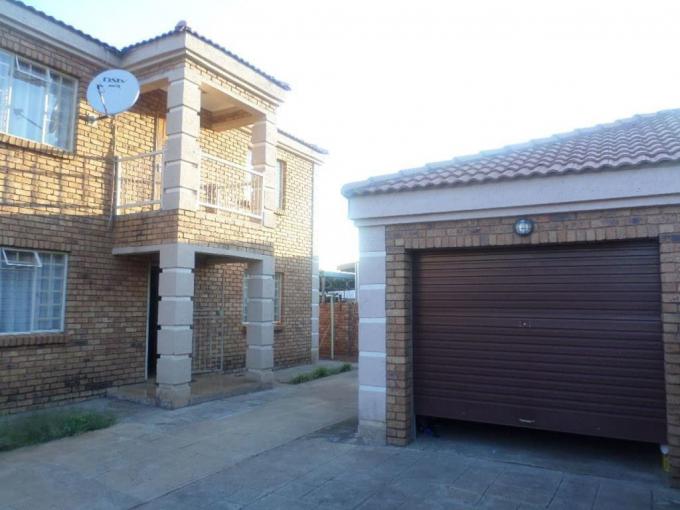 3 Bedroom House to Rent in Pretoria Gardens Property to re