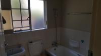 Bathroom 1 - 4 square meters of property in Glenmarais (Glen Marais)