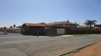 Front View of property in Glenmarais (Glen Marais)