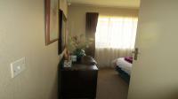 Bed Room 2 - 12 square meters of property in Glen Marais
