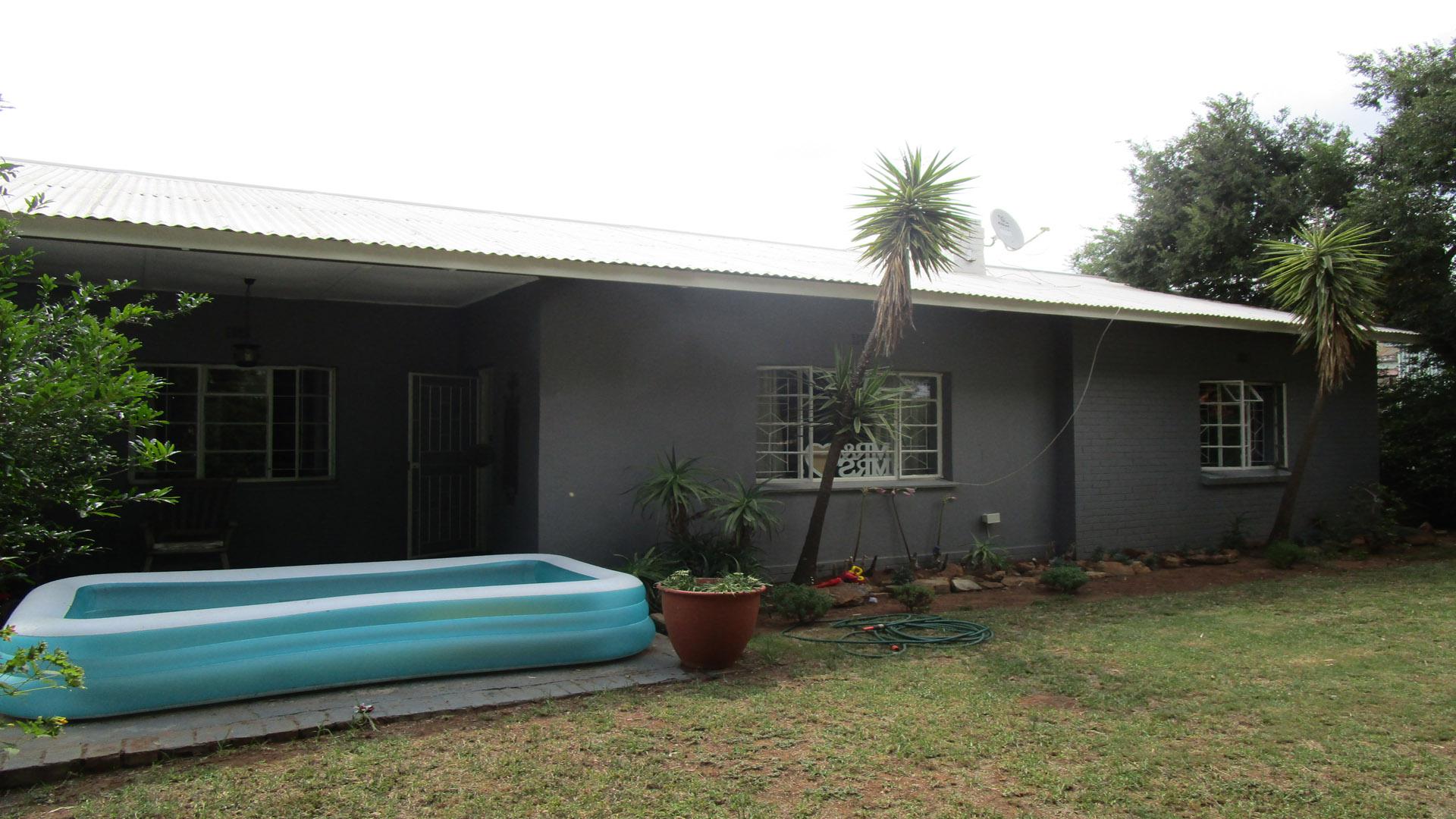 Front View of property in Cullinan