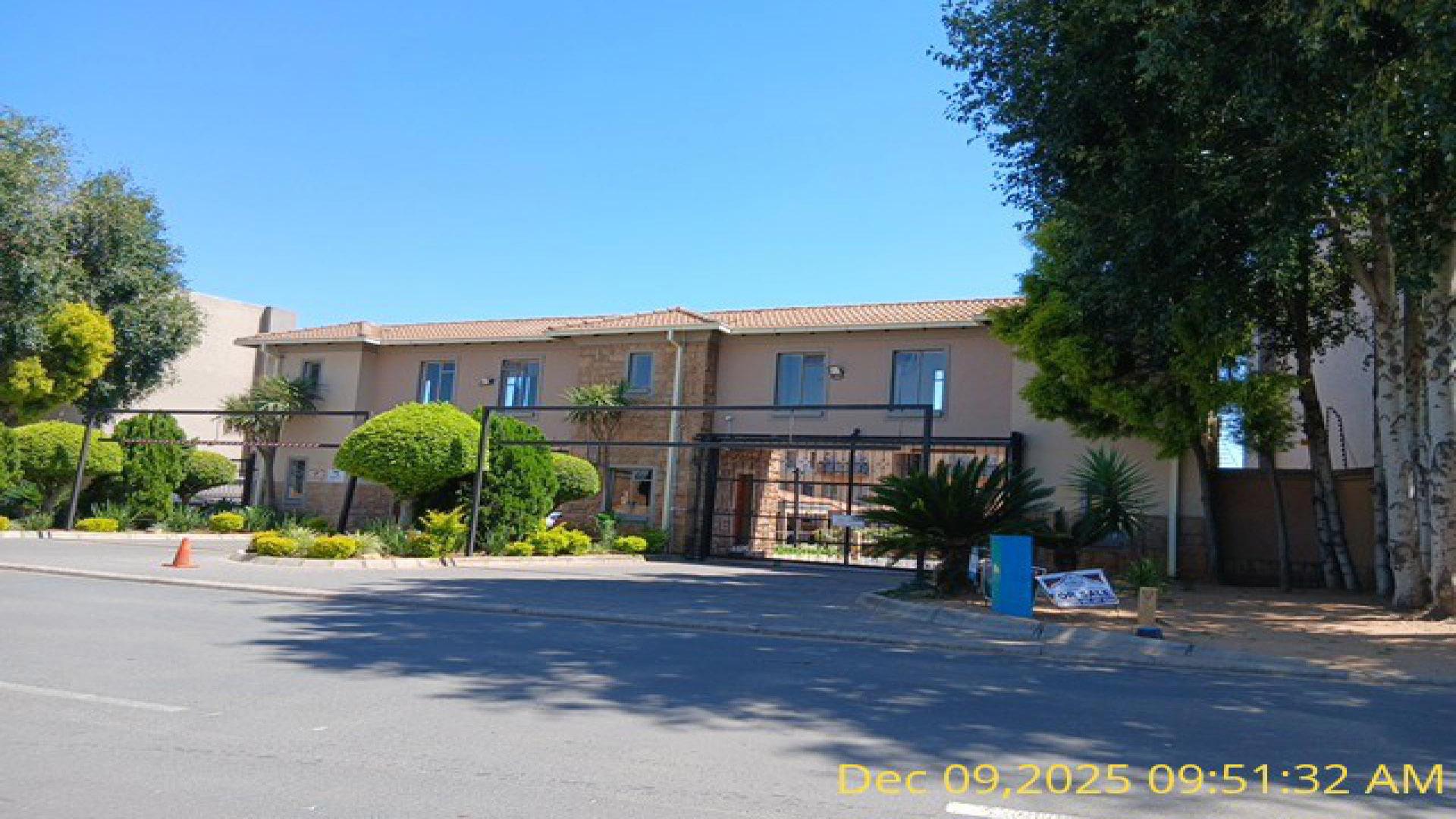 Front View of property in Norkem park