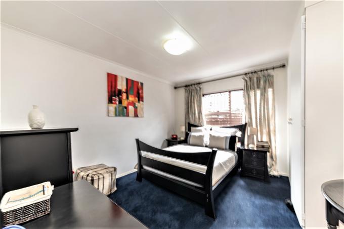 2 Bedroom Simplex for Sale For Sale in Wilropark - MR356604