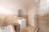  of property in Wilropark