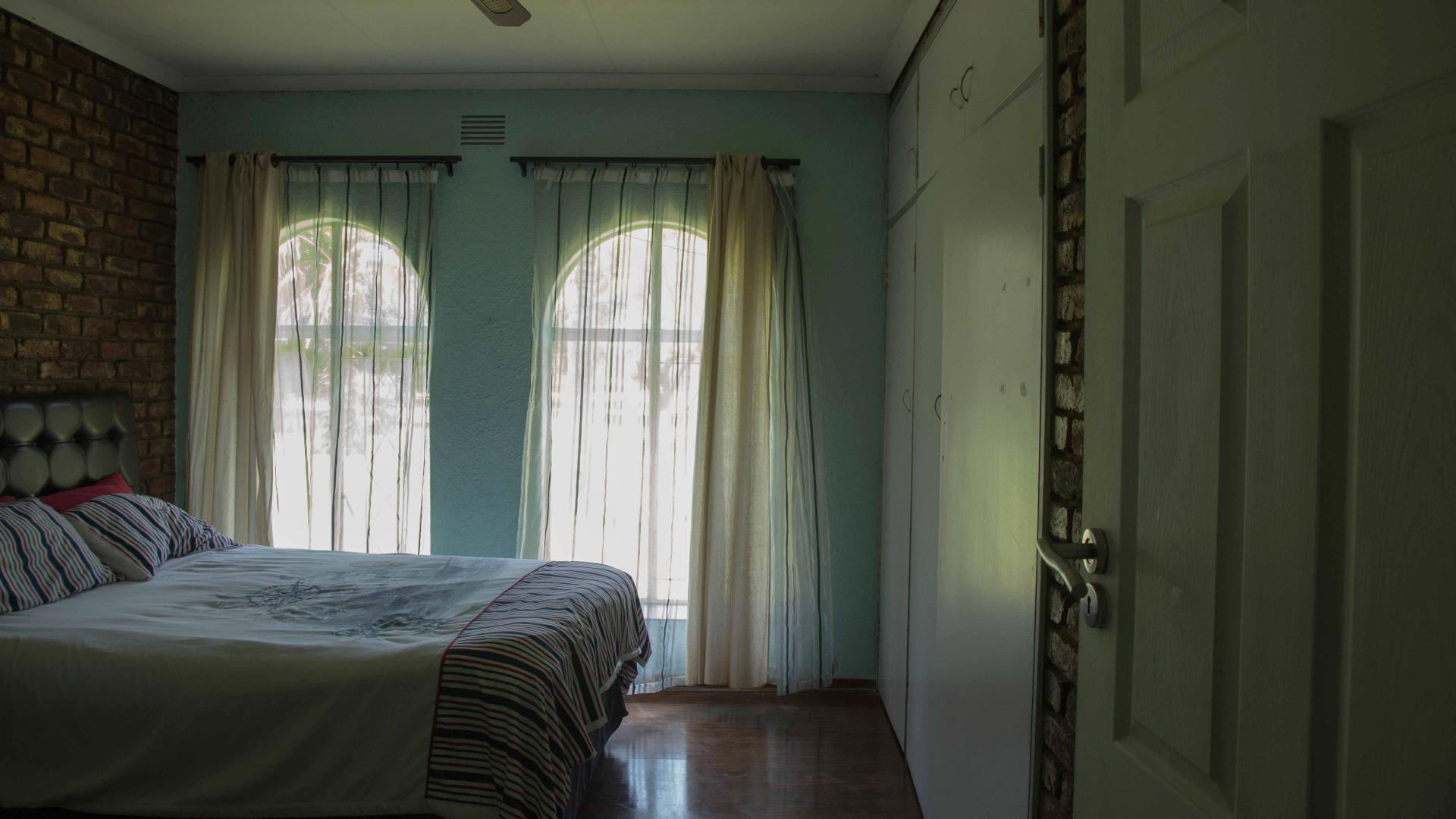 Bed Room 3 - 16 square meters of property in Vanderbijlpark