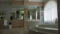 Main Bathroom - 33 square meters of property in Vanderbijlpark