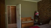 Bed Room 1 - 17 square meters of property in Vanderbijlpark