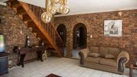 Lounges - 118 square meters of property in Vanderbijlpark