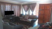 Lounges - 11 square meters of property in Emalahleni (Witbank) 