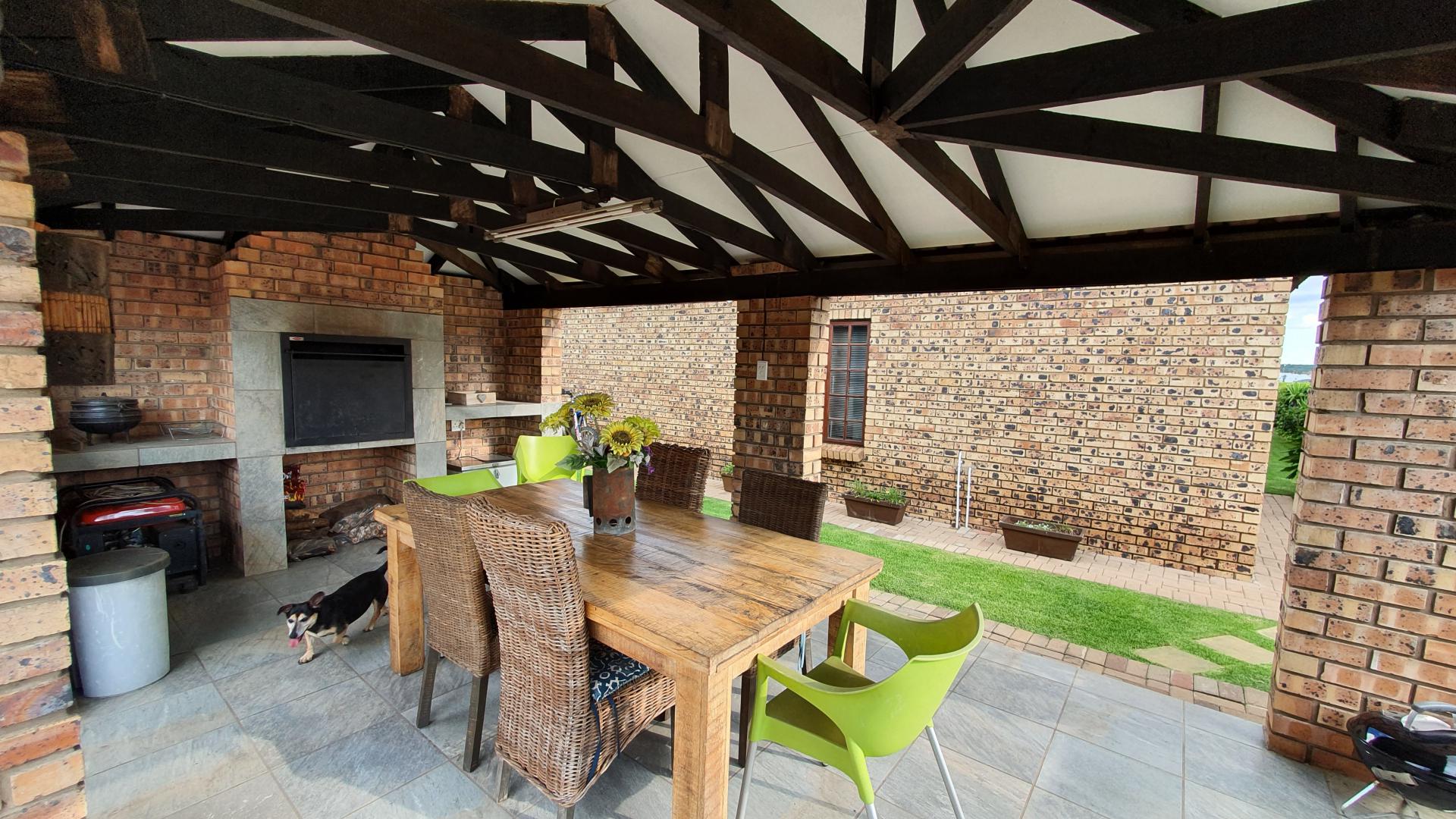 Backyard of property in Aerorand