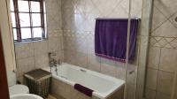 Main Bathroom - 7 square meters of property in Aerorand - MP