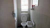 Bathroom 1 - 9 square meters of property in Windsor