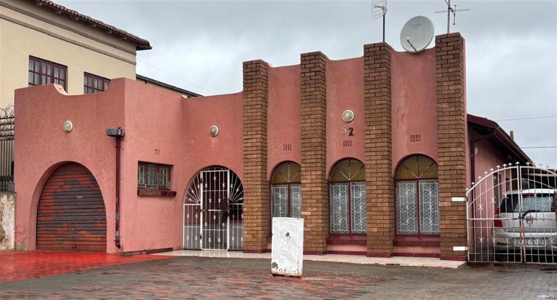 Front View of property in Lenasia