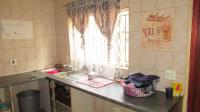 Kitchen - 11 square meters of property in Turffontein