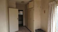 Main Bedroom - 20 square meters of property in Turffontein