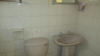 Main Bathroom - 4 square meters of property in Turffontein