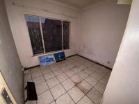 Bed Room 1 - 11 square meters of property in Turffontein