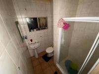 Main Bathroom - 4 square meters of property in Turffontein