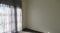 Bed Room 3 - 11 square meters of property in Noordheuwel