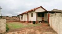 Front View of property in Zakariyya Park