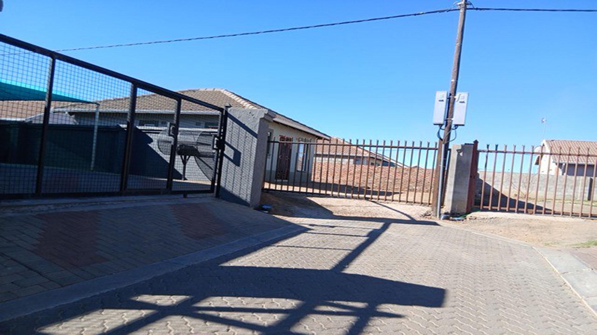 Front View of property in Bloemfontein