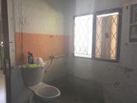 Bathroom 2 of property in Umlazi