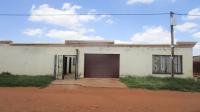 Front View of property in Roodekop