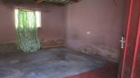 Bed Room 2 - 26 square meters of property in Roodekop