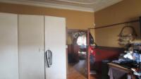 Main Bedroom - 21 square meters of property in Krugersdorp