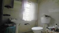 Bathroom 1 - 10 square meters of property in Krugersdorp