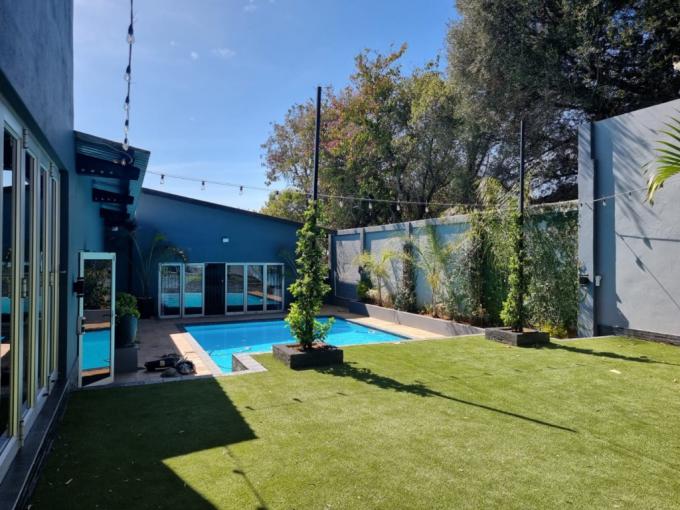 5 Bedroom House for Sale For Sale in Protea Park Remove - MR358561