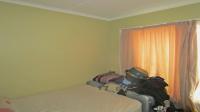 Bed Room 1 - 9 square meters of property in Greenhills